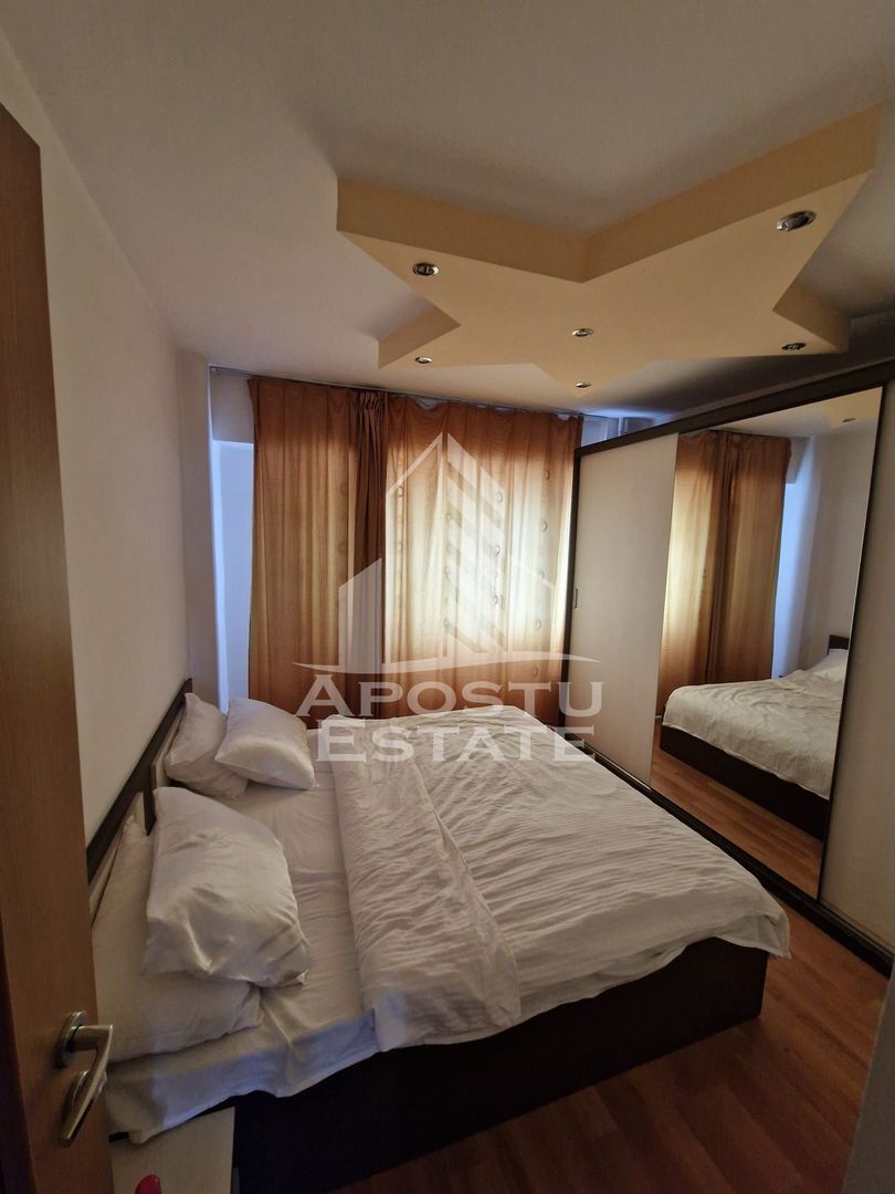 Apartament 2 camere, zona Intim