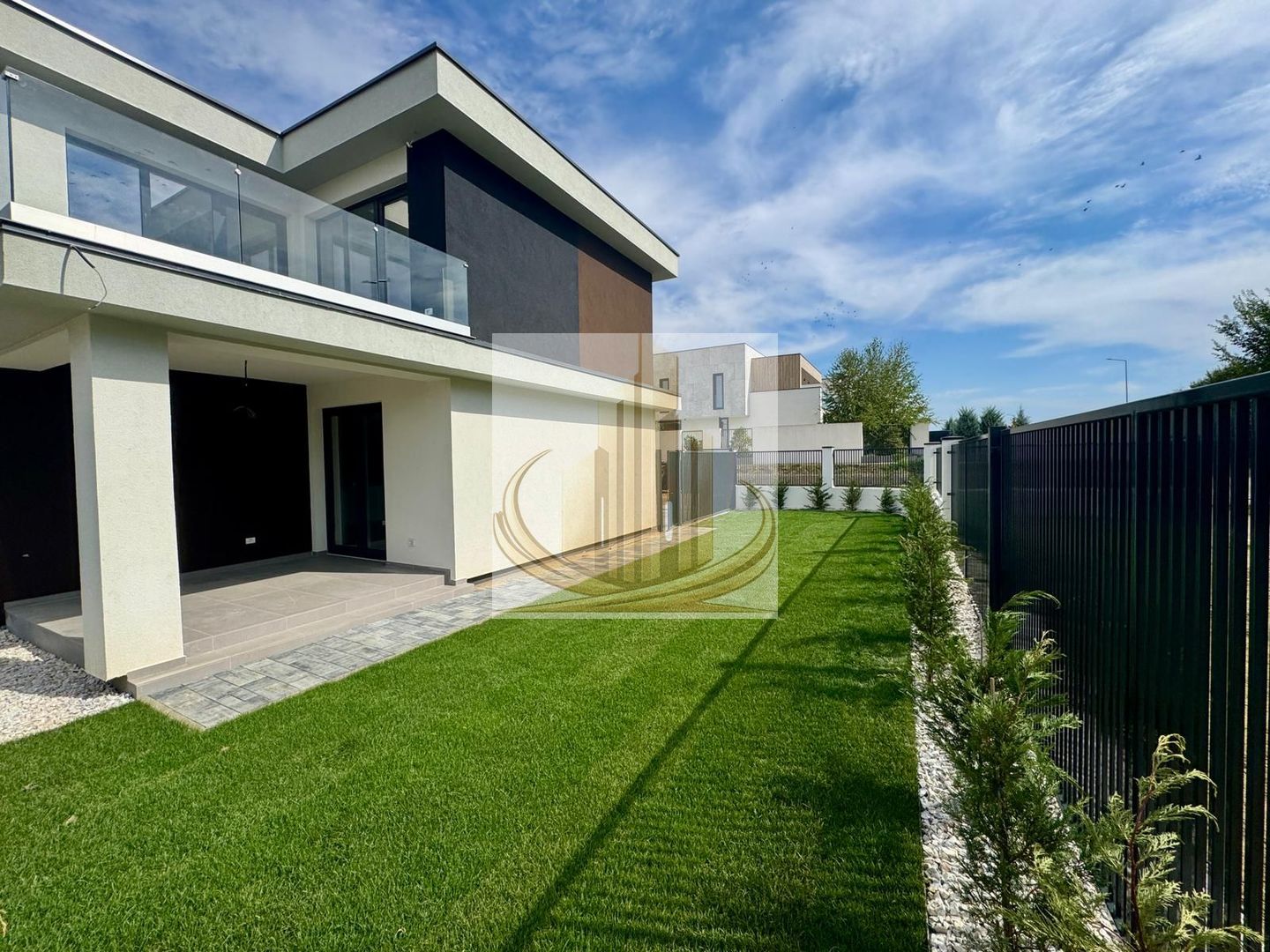 Duplex modern, 135 mp, grădină amenajată–Dumbrăvița, zonă linistita