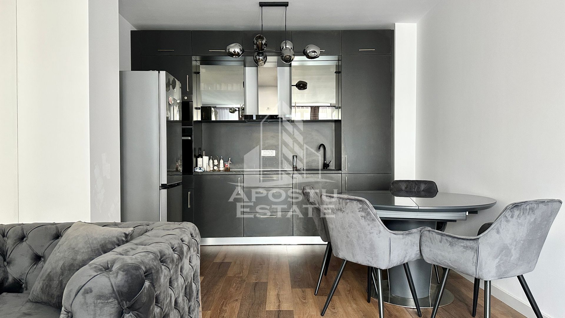Apartament cu 2 camere, mobilat utilat, parcare inclusa, Torontalului