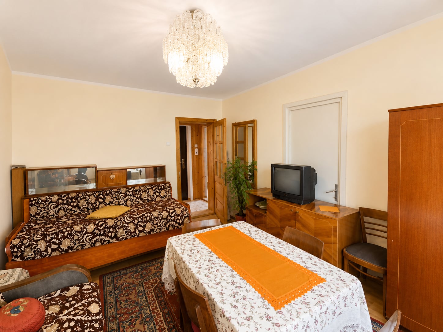 Apartament 2 camere, 45 mp – Str. Alexandru cel Bun, etaj 4/4