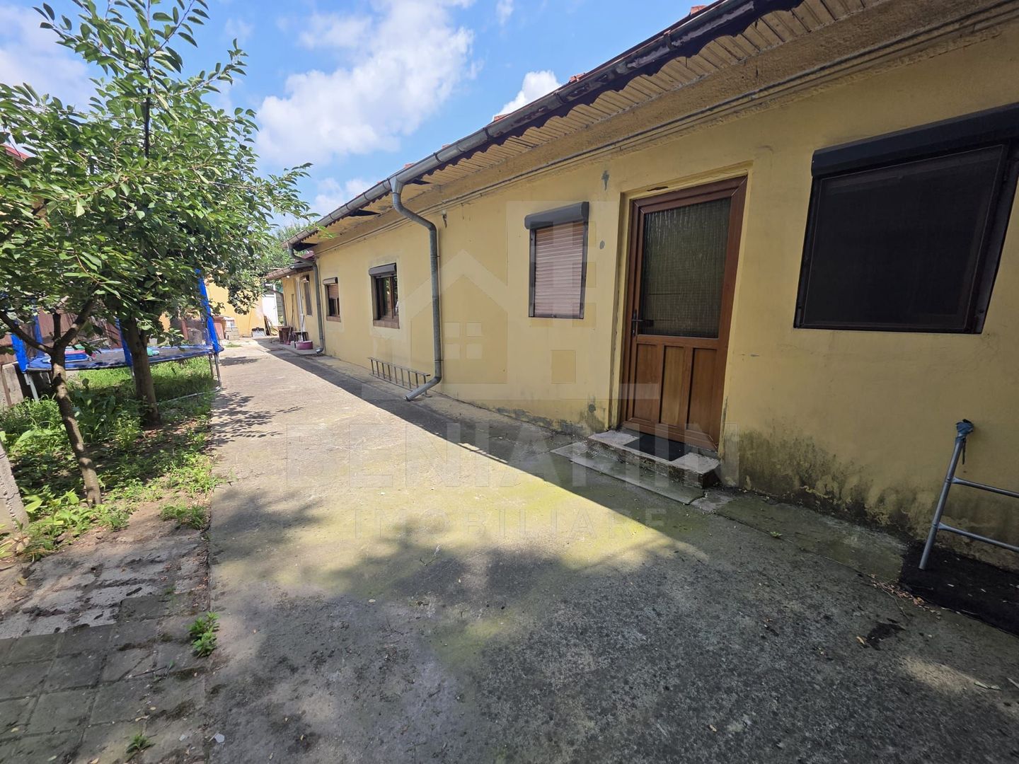 Casa cu 5 camere de vanzare in zona Bordei Calea Bucuresti 785mp