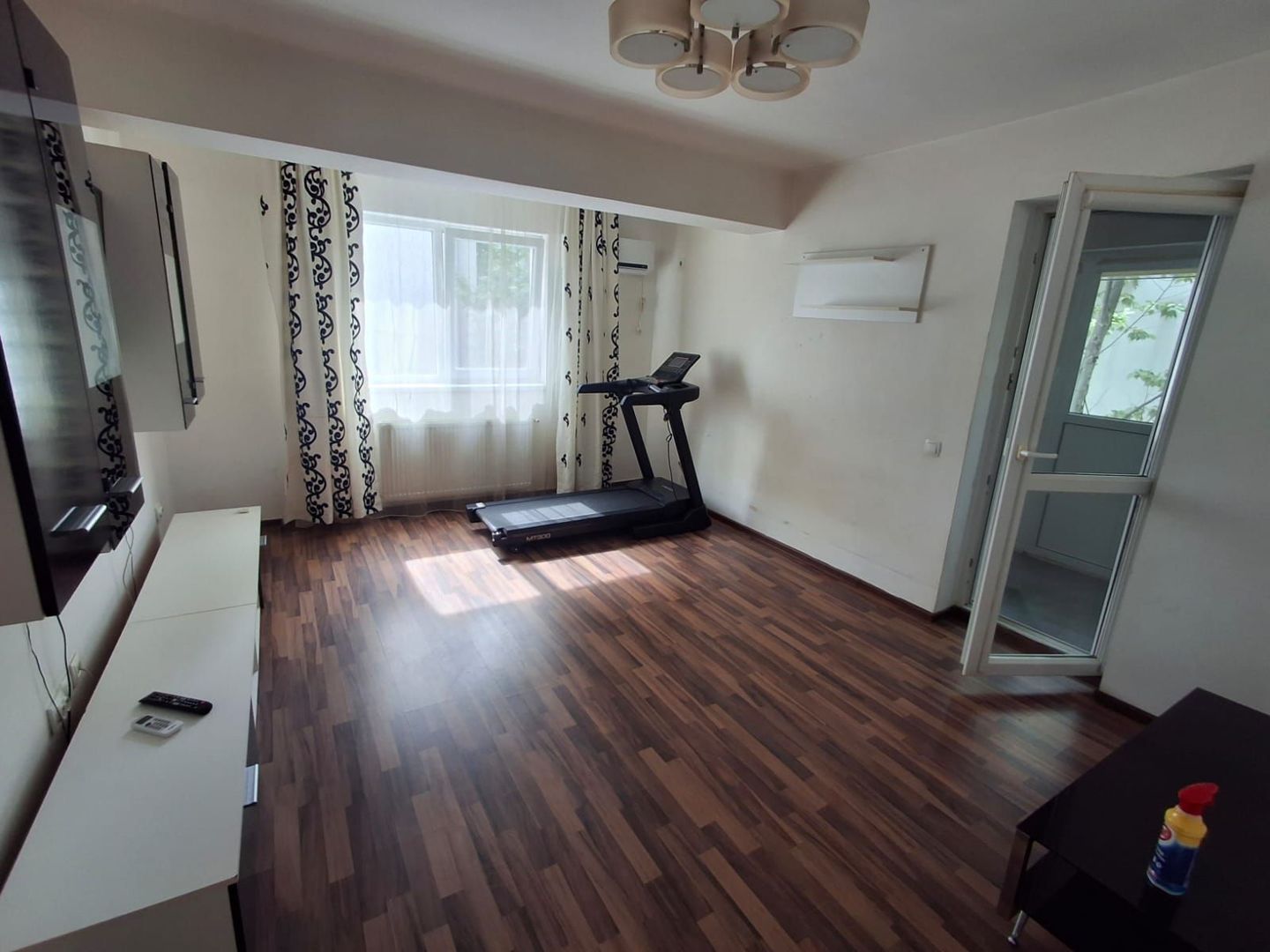 Apartament 2 camere decomandat - metrou Dimitrie Leonida