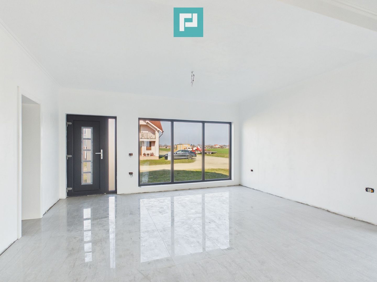 Casă nouă, finisată interior, 130mp utili Curtici