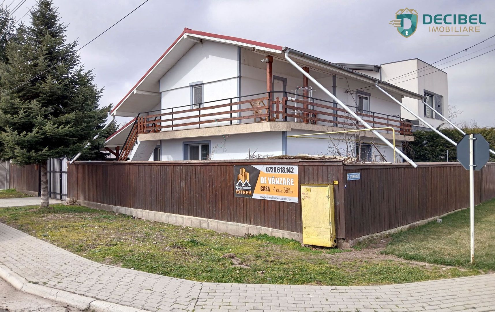 Casă cu mansardă și 4 camere în Cartierul CFR – Tecuci