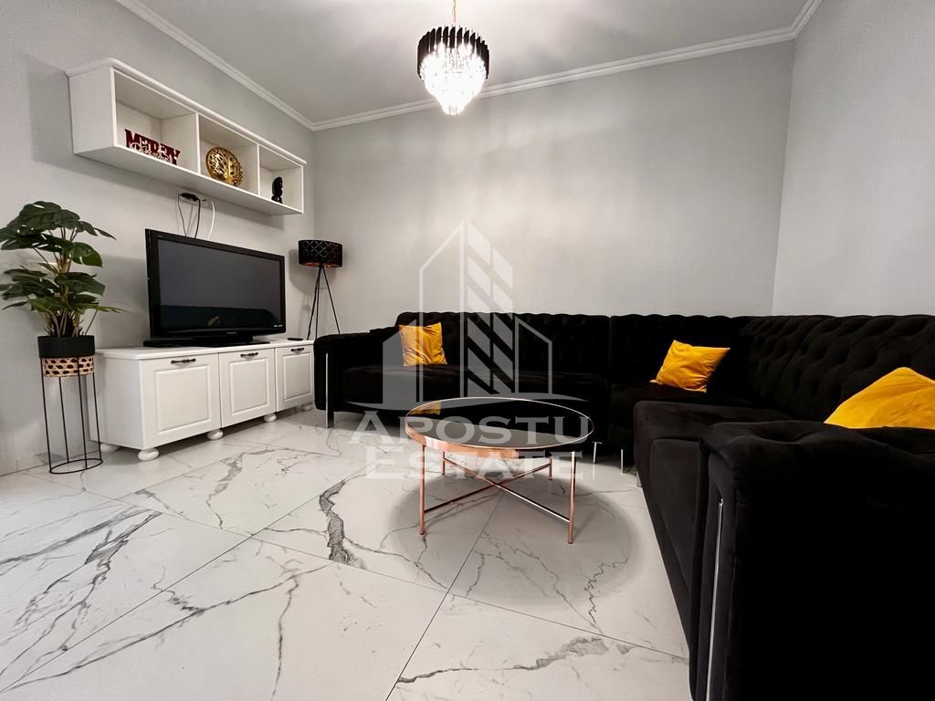 Triplex de lux cu 3 camere si 3 bai, de inchiriat,zona Giroc