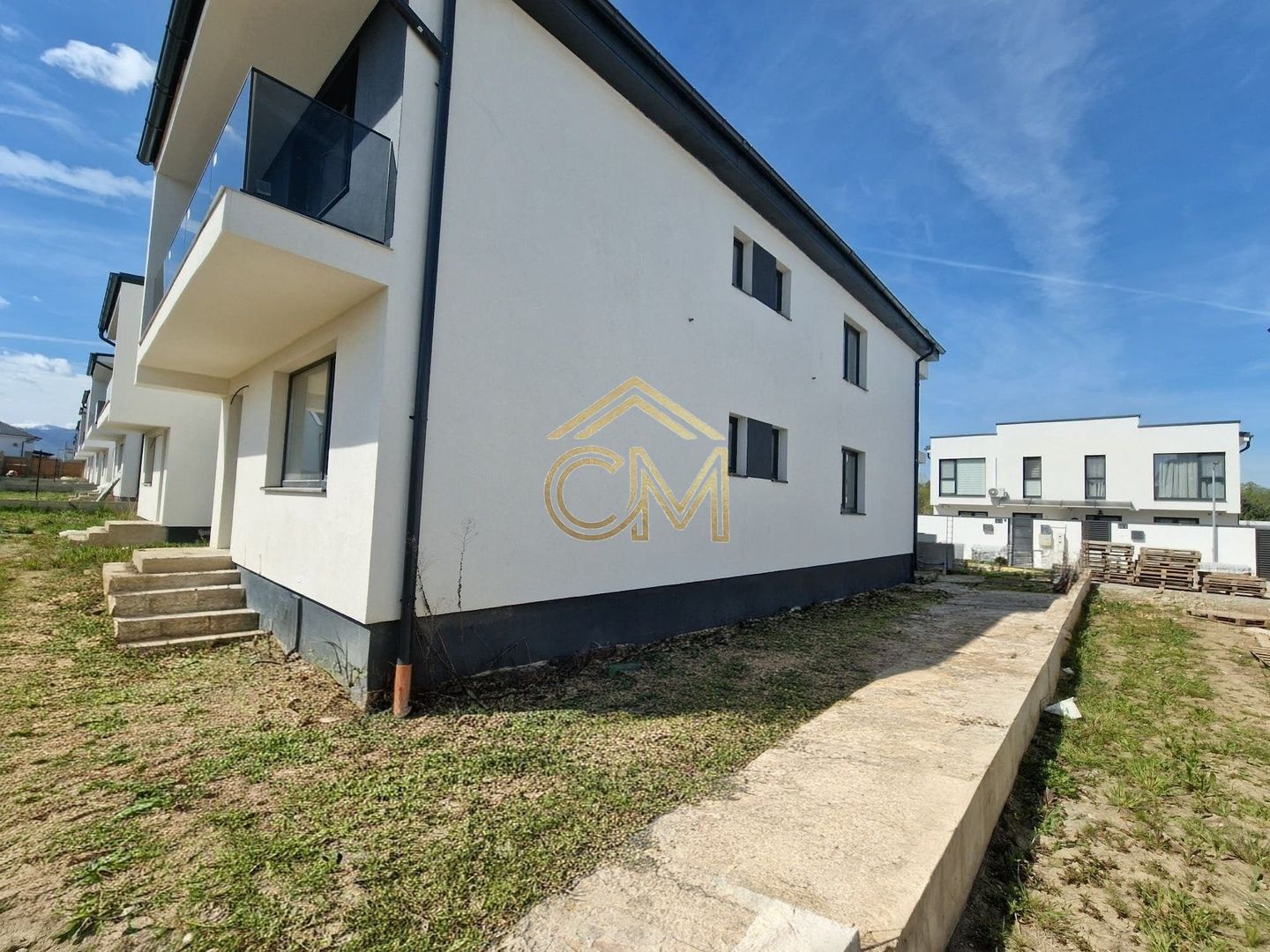 Quadruplex 4 Camere / 82MPU / Terasa / 170MP Curte