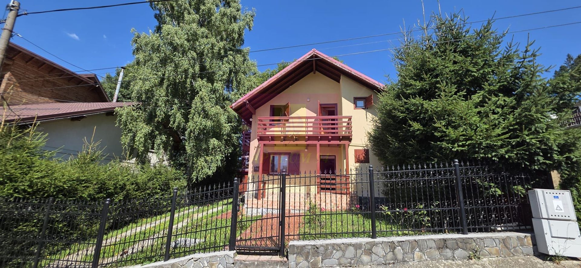 Vila cu 4 camere de vanzare in Busteni