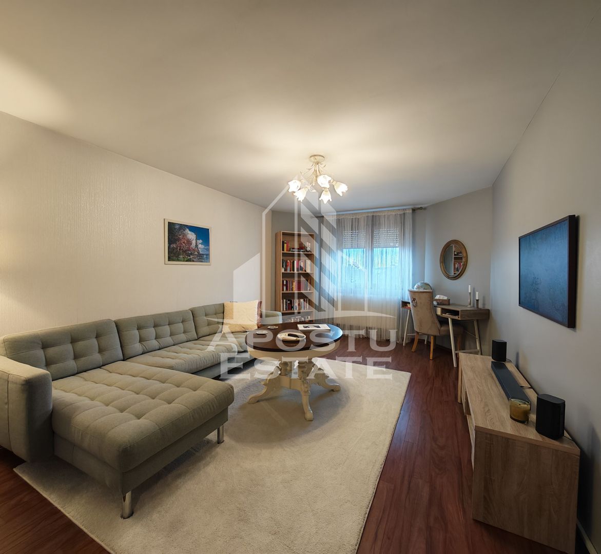 Casa individuala de vanzare cu 11 camere, an 2000, Lipovei, Timisoara
