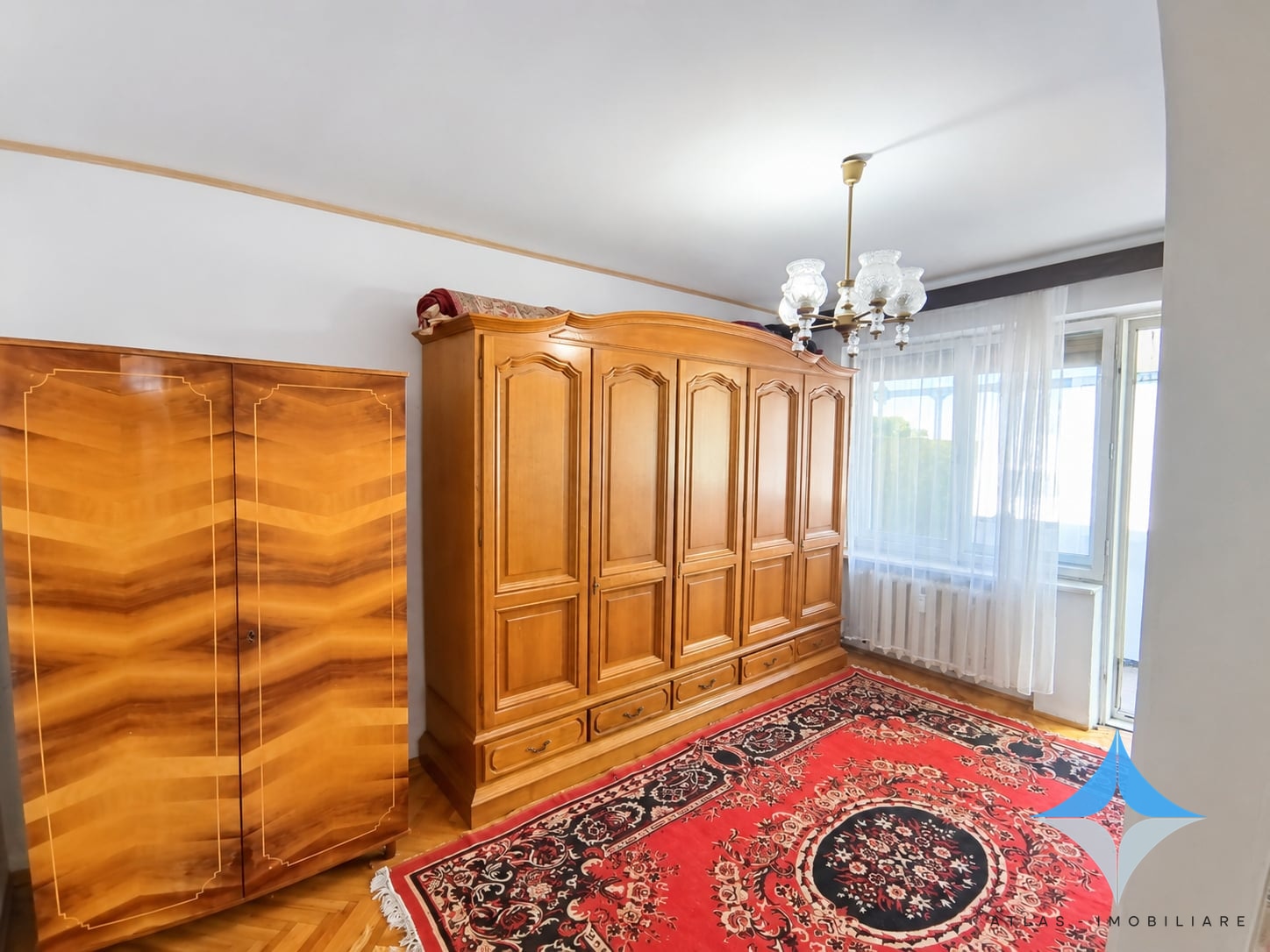 Apartament 2 camere decomandat de vânzare în George Enescu – etaj 3, bloc cu lif