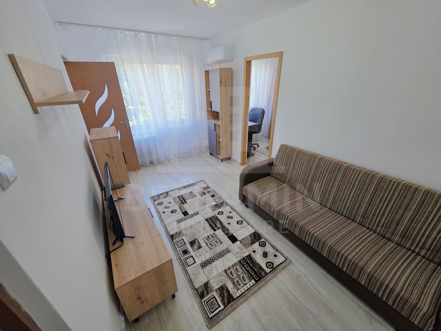 Apartament de inchiriat 2 camere Valea-Rosie etaj 2 renovat