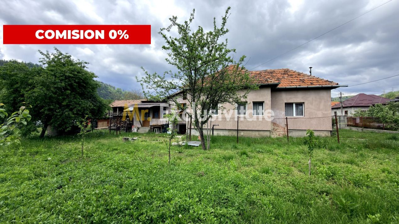 Casa individuala Leresti la strada principala+ teren 831 mp, utilitati complete