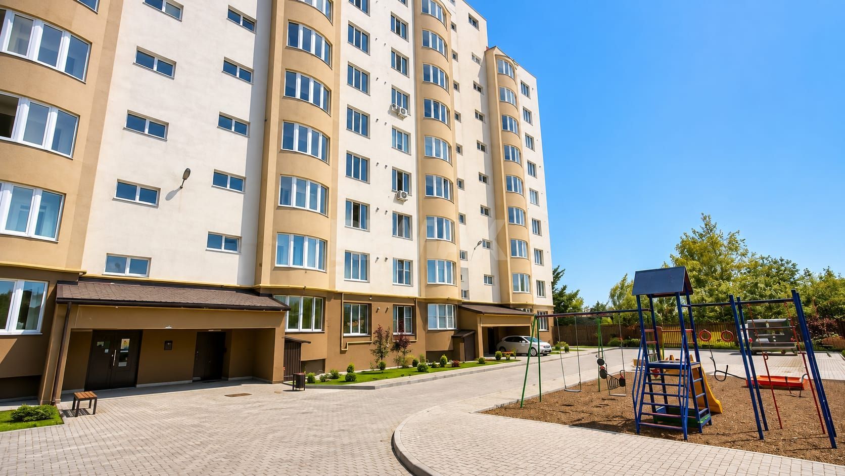 Apartament spațios într-un bloc dat în exploatare, Durlesti