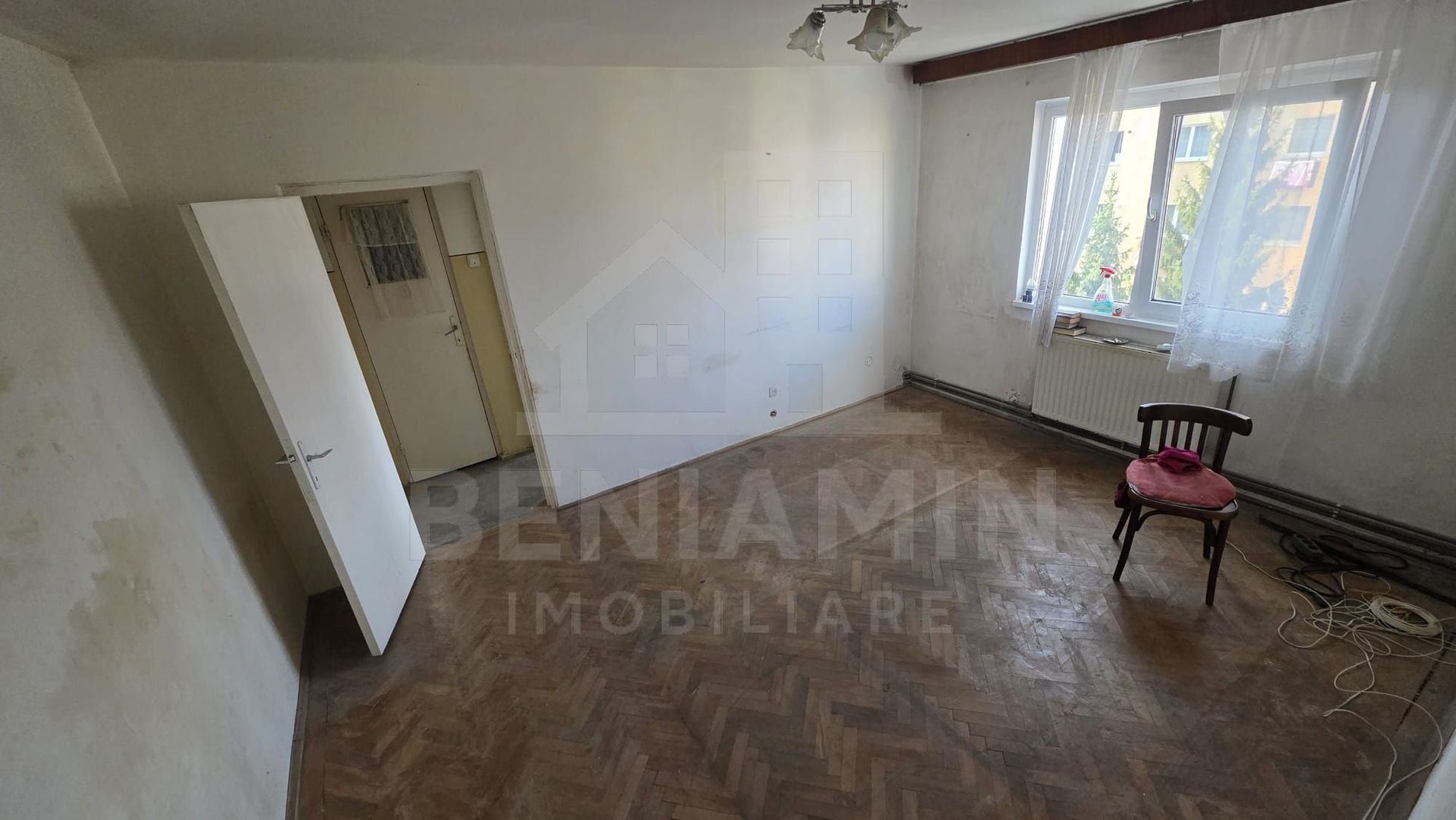 2 Camere-Centrala termica-35mp-Zona Florilor-Disponibil Im...