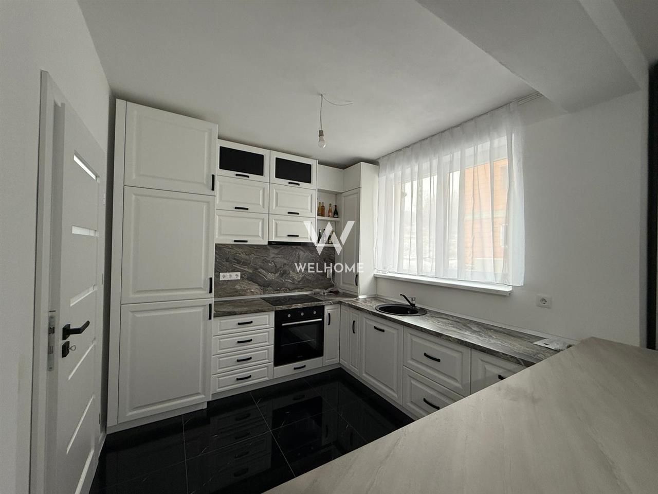 Apartament de vânzare 2 camere decomandate, mobilat și utilat
