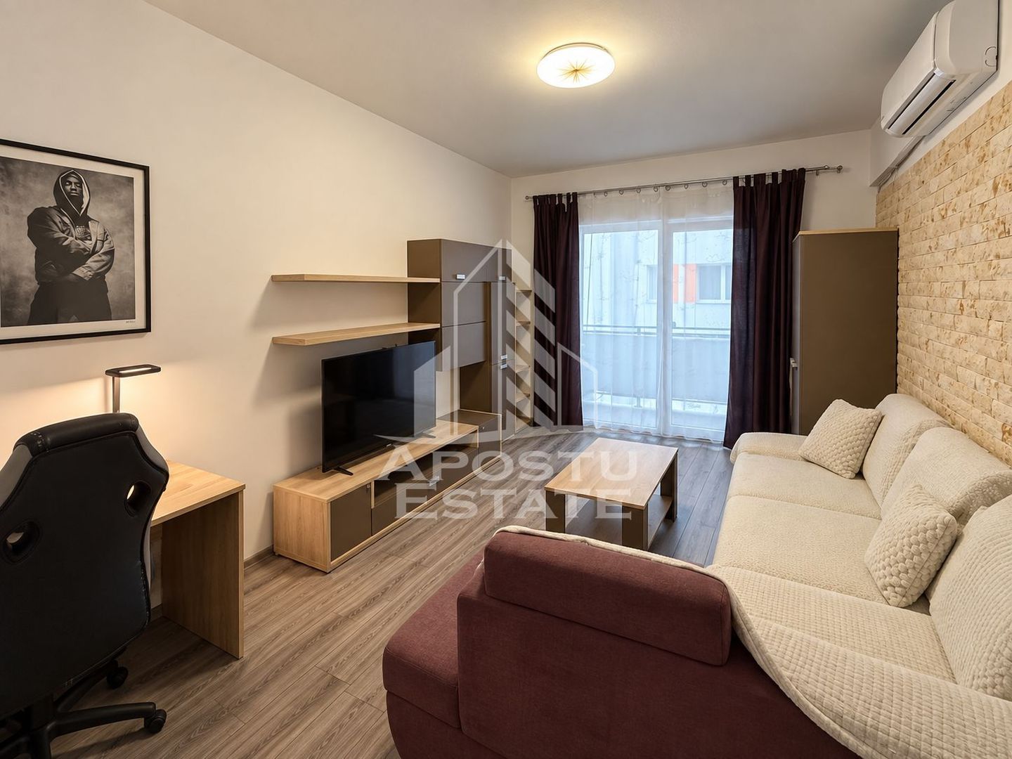 Apartament 2 camere de vanzare, loc de parcare in CF, mobilat, Giroc