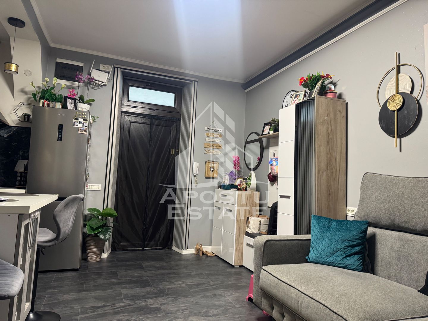 Apartamtent cu 2 camere, renovat, loc de parcare, zona Take Ionescu