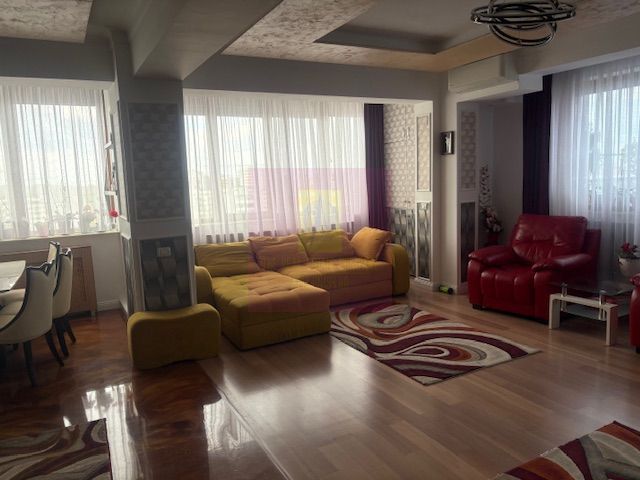 APARTAMENT PENTHOUSE TITAN CU INTIMITATEA SI CONFORTUL UNEI CASE!