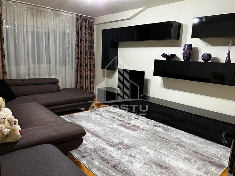 Apartament cu 3 camere de vanzare, Timisoara, zona Lunei