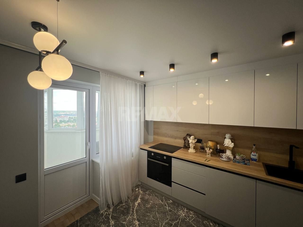 Apartament cu 1 Cameră + Living pe Bd. Dacia, Botanica