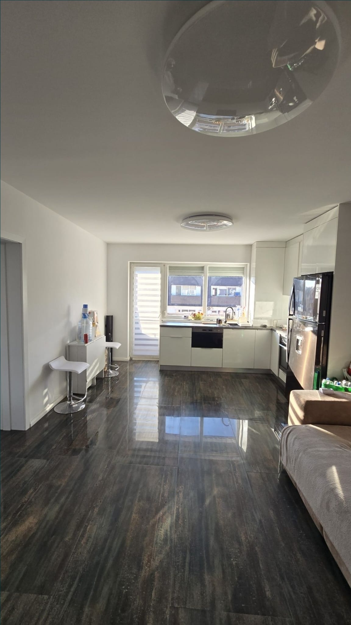 Vand apartament tip studio