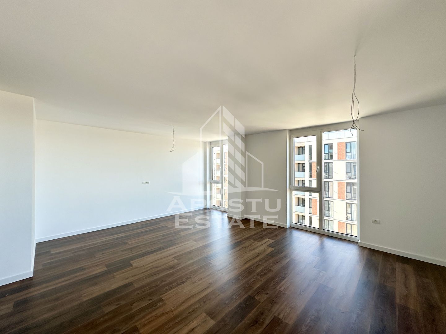 Apartamente de vanzare cu 2 camere, predare la cheie, Torontalului