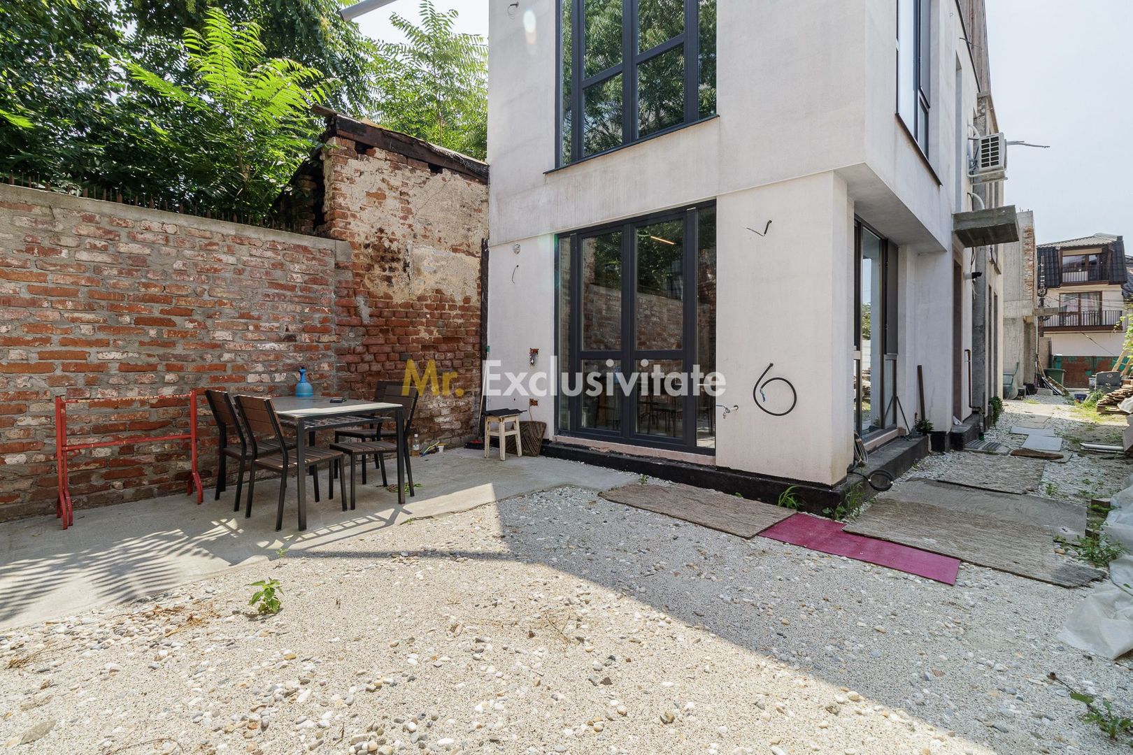 Casa noua aproape de Bd Unirii