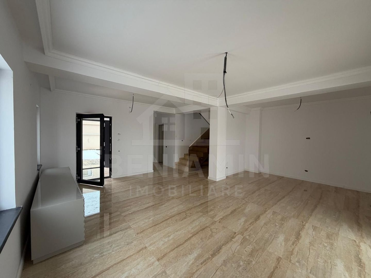 Casa P+1 Toate utilitatile 400mp teren-3 dormitoare-3 bai-La cheie