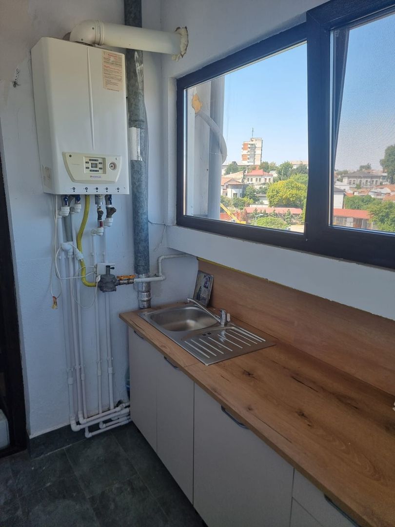 De inchiriat apartament cu 2 camere bloc nou, zona Garii, et.5, 350 Euro