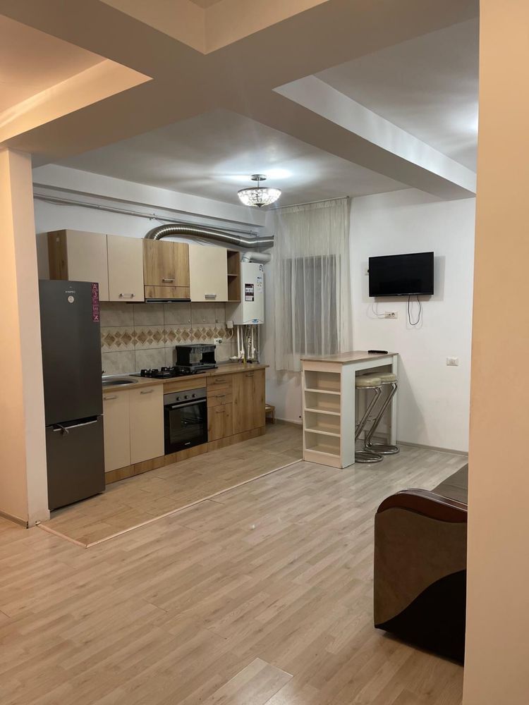 Proprietar,Inchiriez apartament 2 camere Titan/Auchan/Pallady