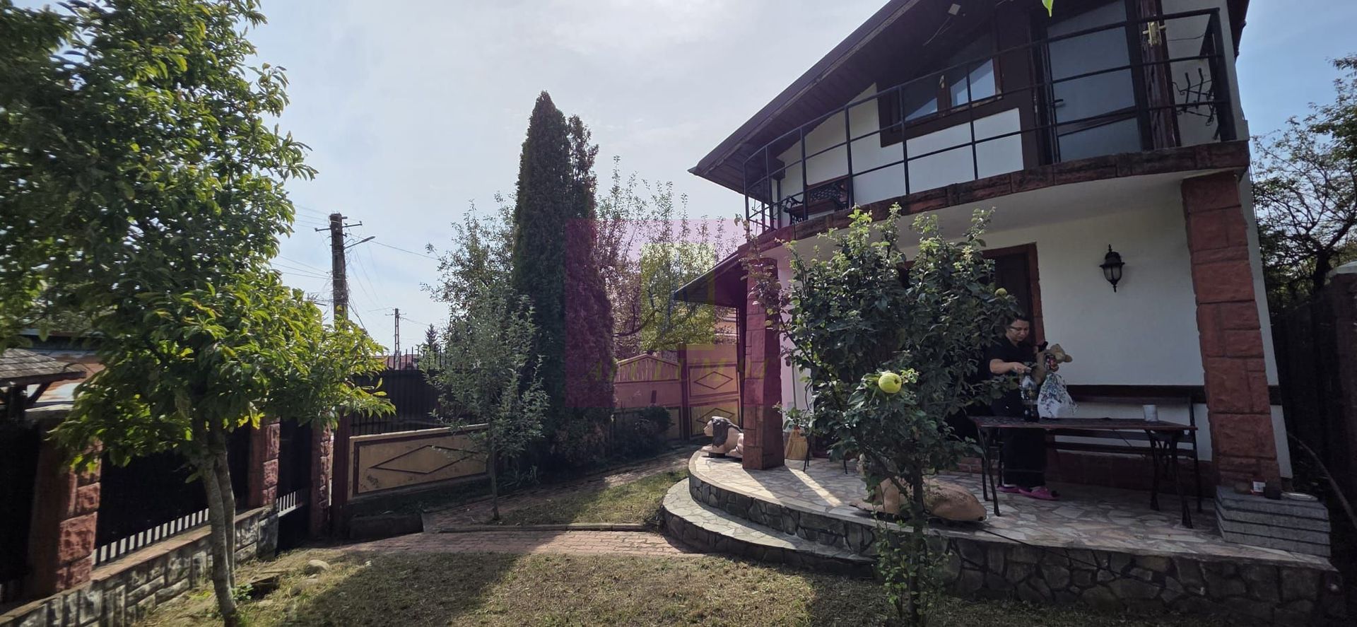 Vila de vanzare cu 4 camere in Beaza, cu dormitor la parter