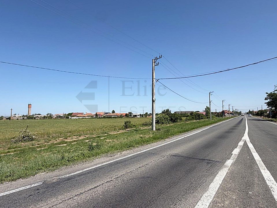 Teren intravilan 26.141 mp la E671 / DN79 | Front 484 ml