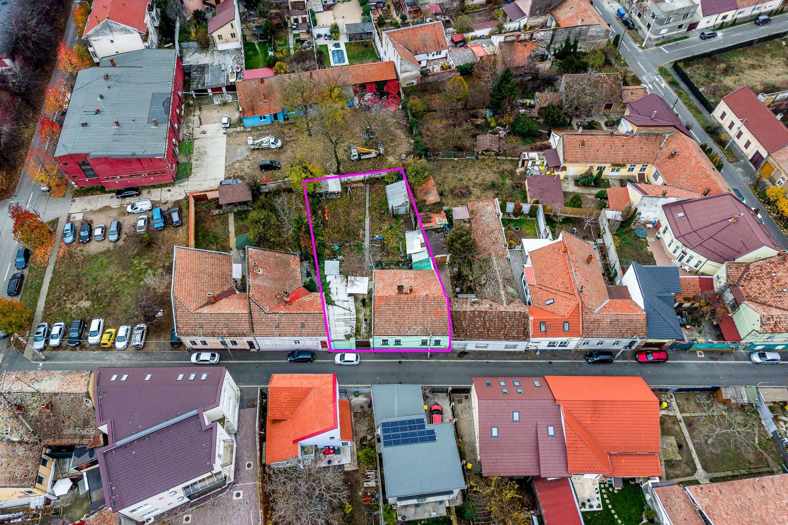Casă în zonă liniștită, lângă Malul Mureșului cu 750 mp de teren