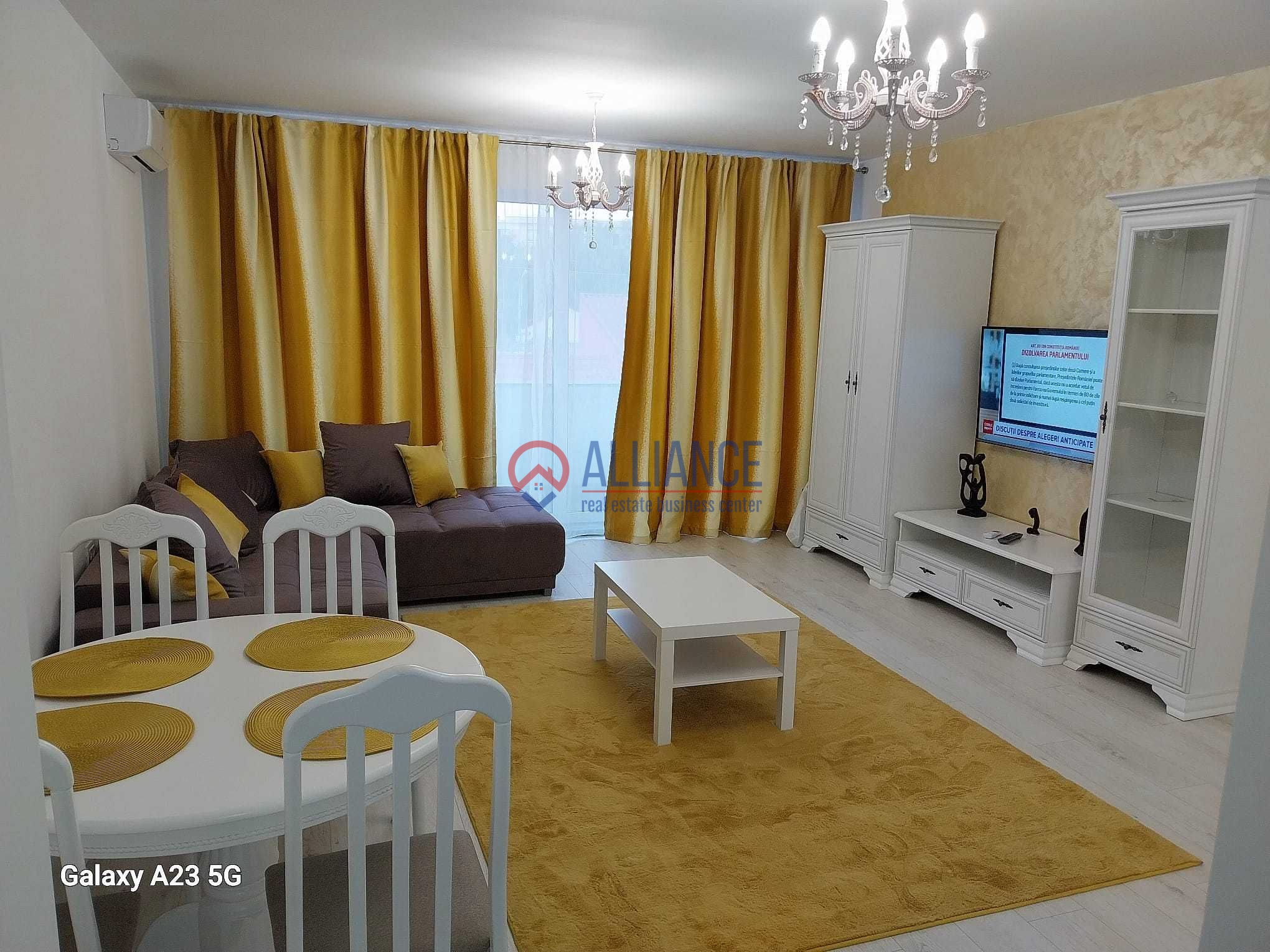 Inchiriez apartament 2 camere decomandate Dacia loc de parcare subteran inclus