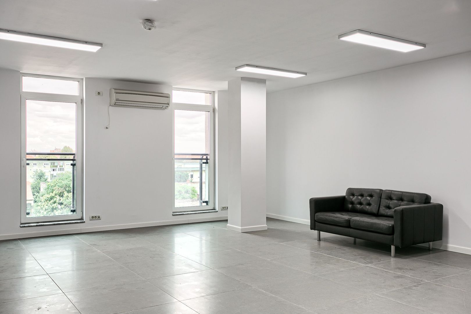 Birou premium de 57 mp de închiriat – Arad Plaza, ultracentral