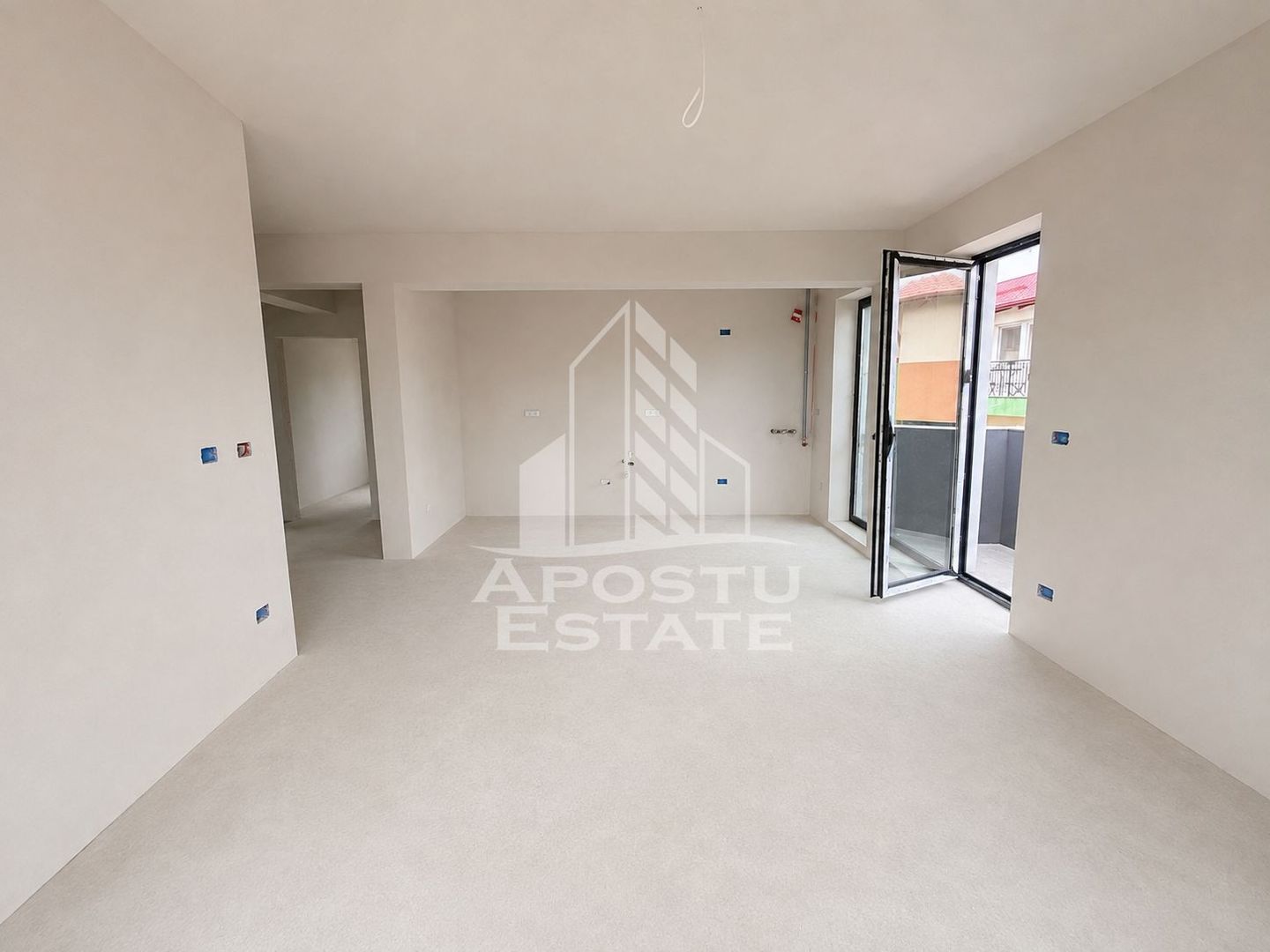 Apartament cu 3 camere, 2 balcoane, zona Planetelor