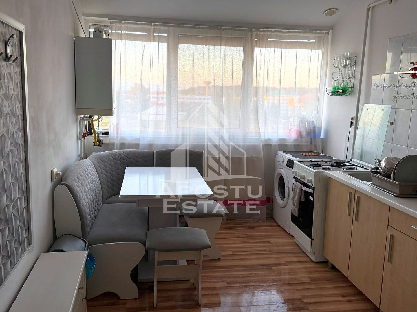 Apartament cu 2 camere de inchiriat in zona Lipovei petfriendly