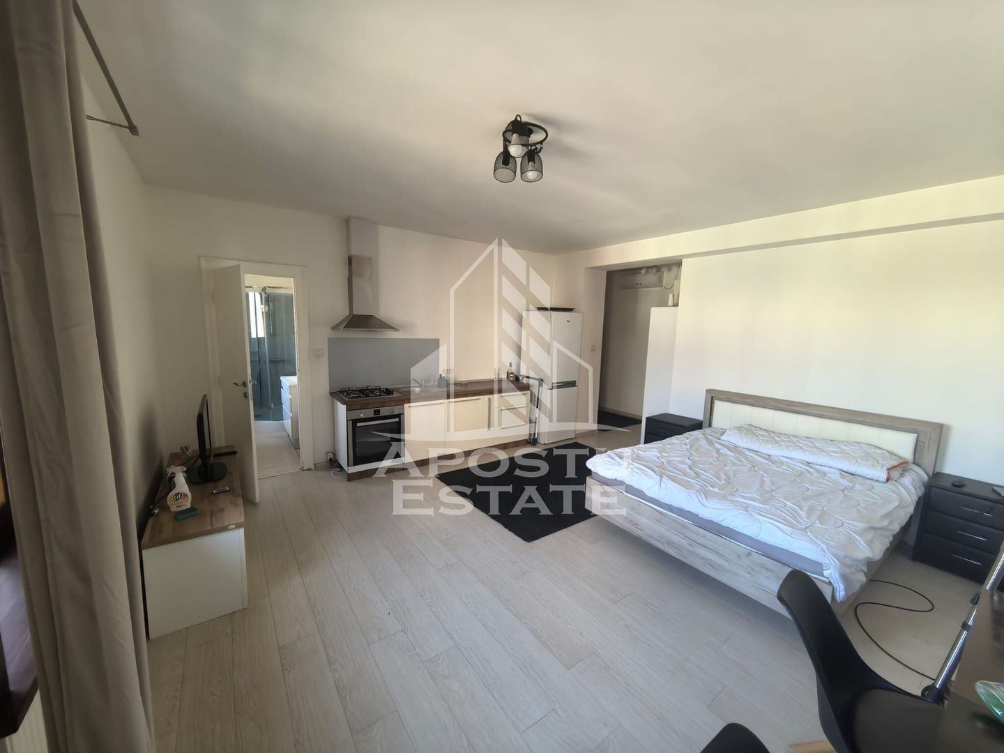 Apartament cu 1 camera de inchiriat ,Zona Ultracentrală , Timisoara