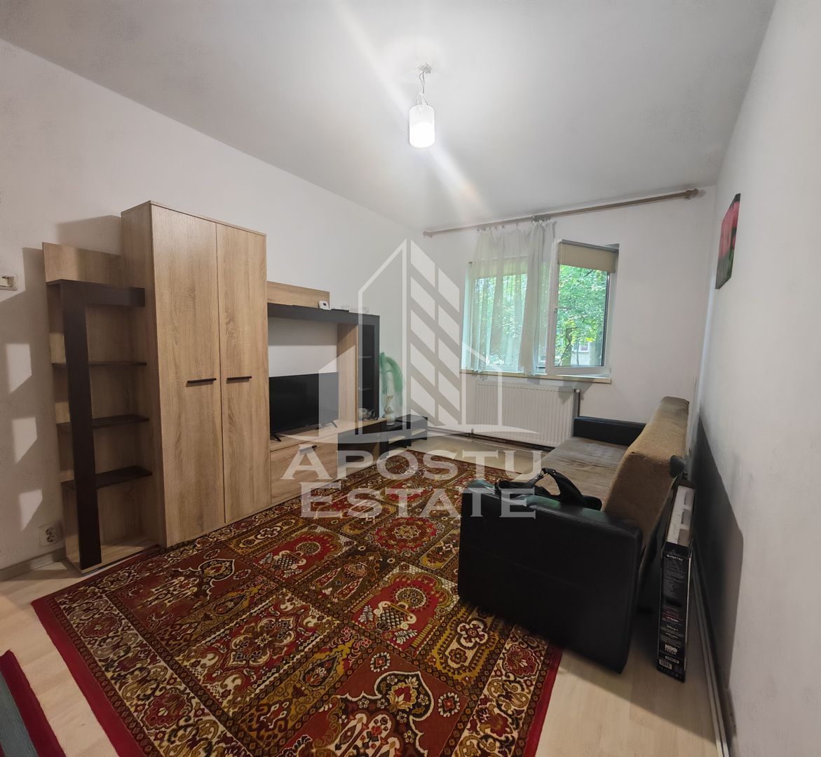 Apartament cu 2 camere, centrala proprie, zona Dacia