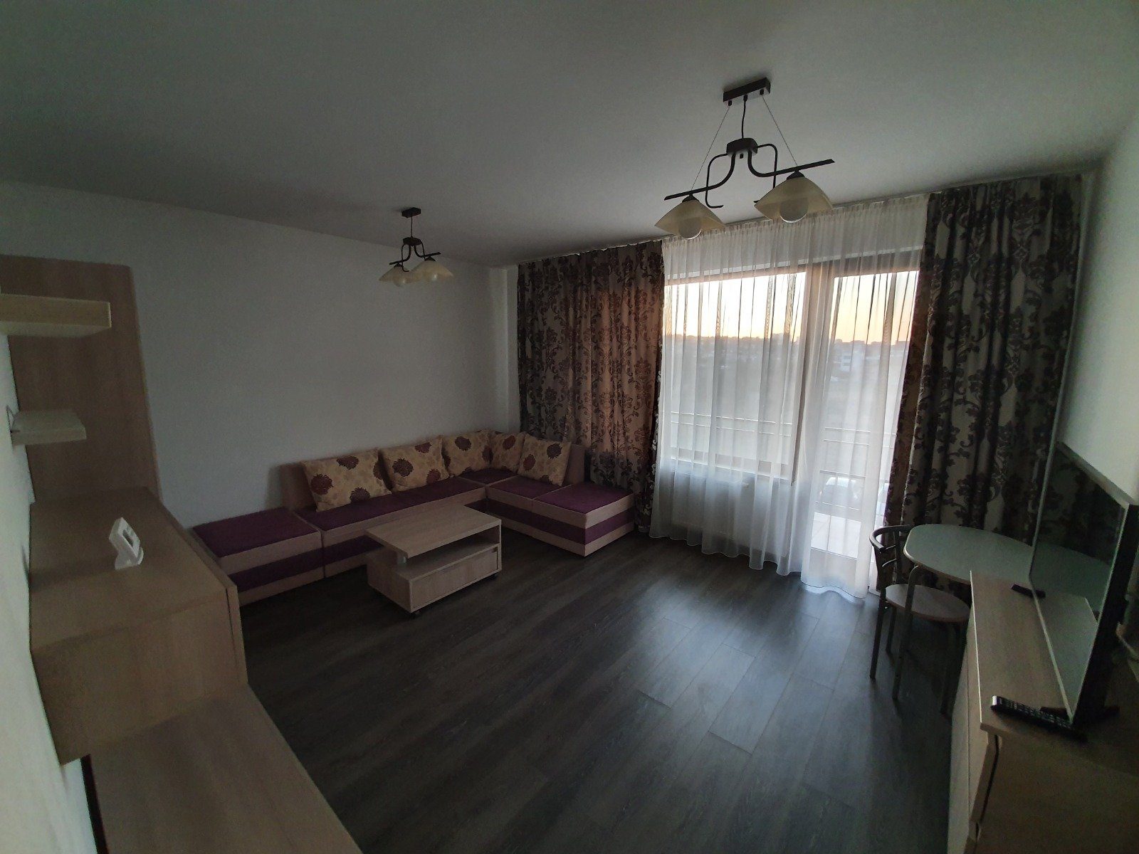 Apartament 2 camere decomandate, Borhanci – parcare inclusă
