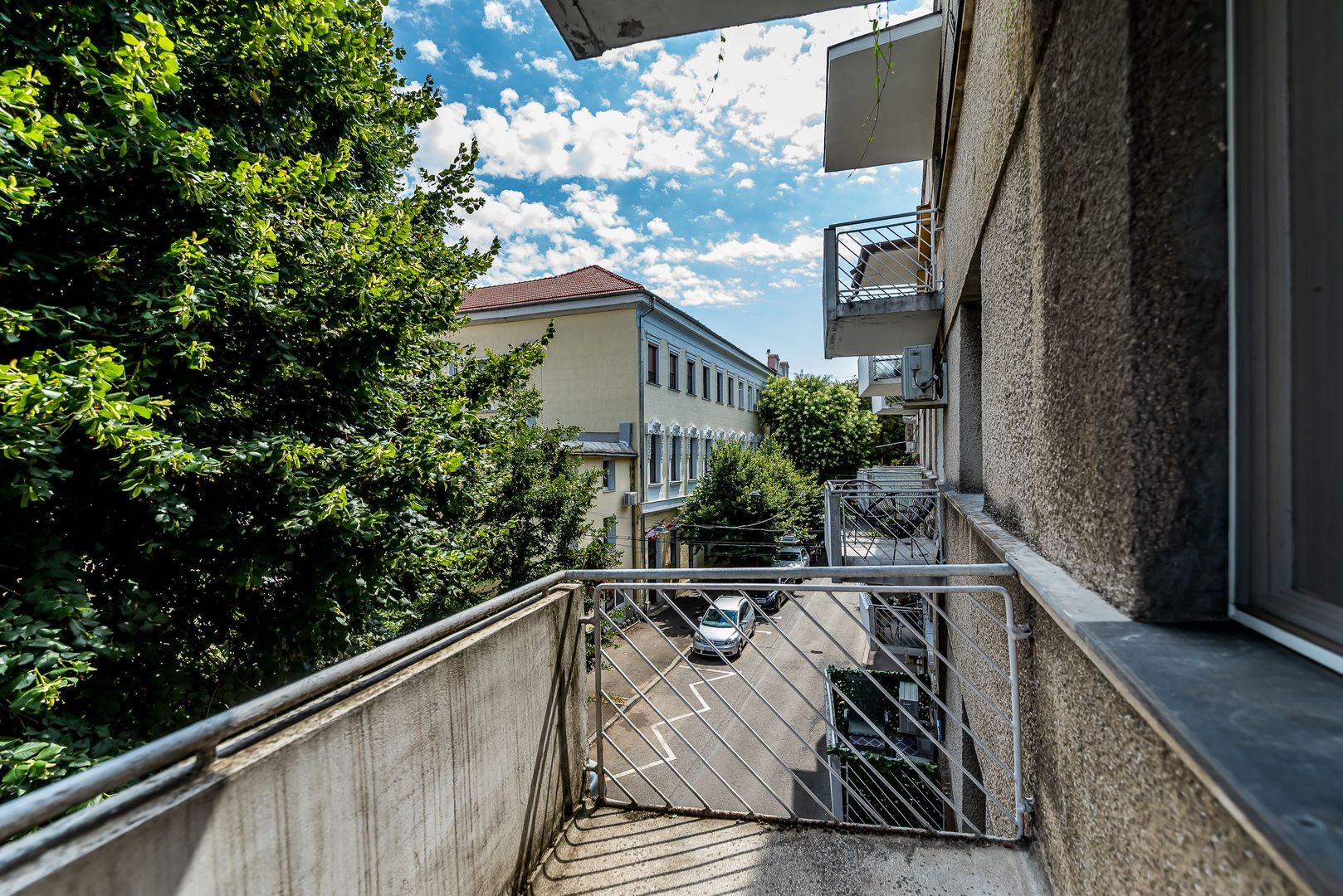 REZERVAT! Câștigi o oră pe zi! Apartament cu 2 camere ultracentral.