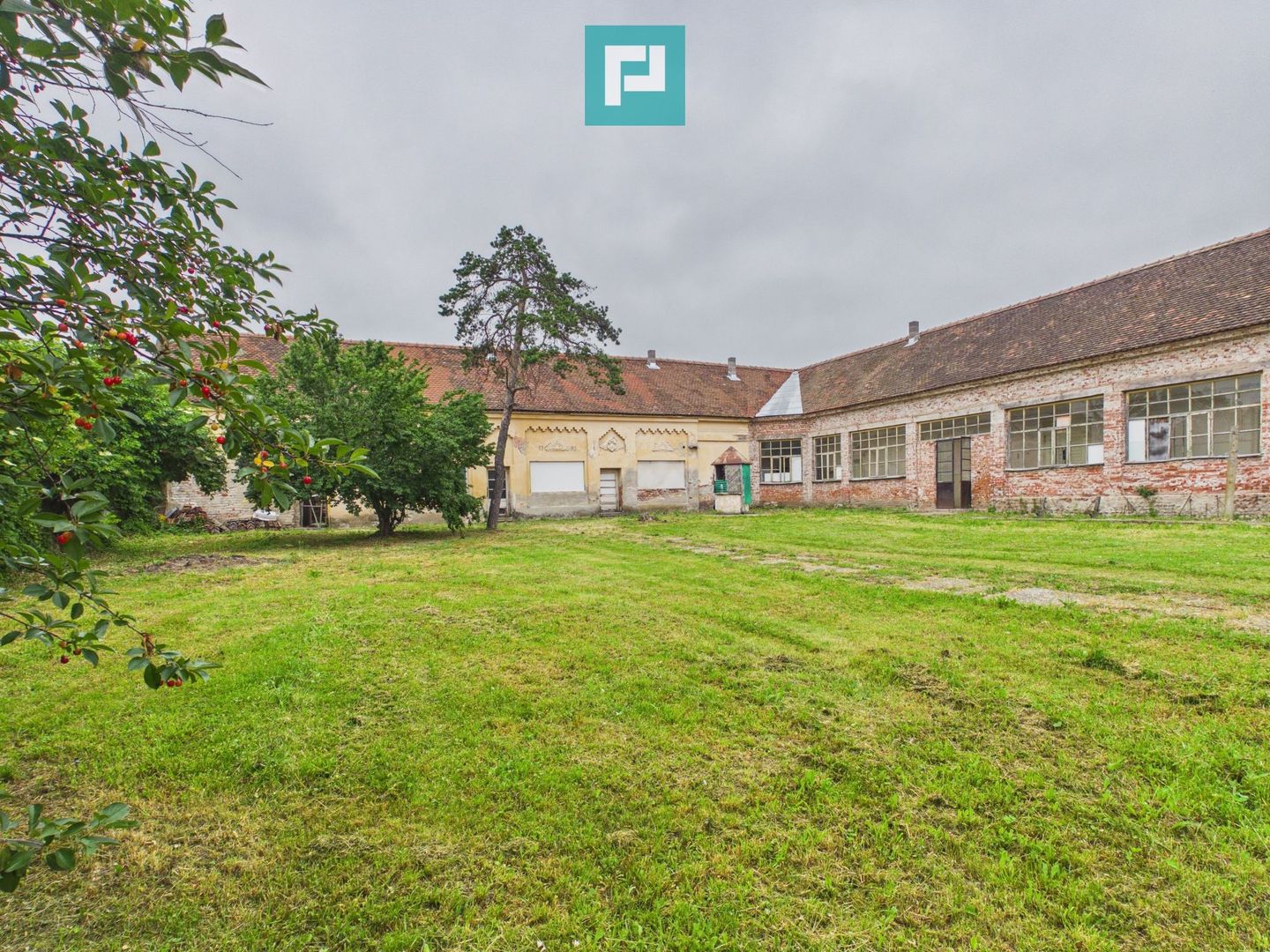 Casă în Neudorf, comuna Zăbrani - județul Arad