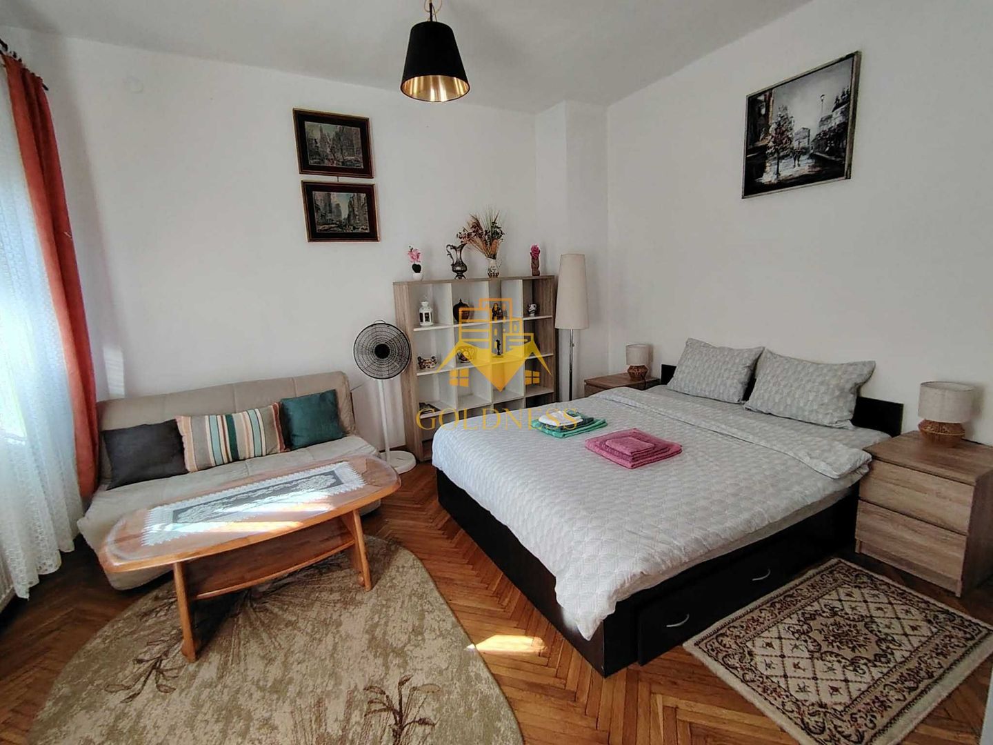 1 camera, Central, Mihai Viteazu, Decebal, UBB, Horea, Parcare