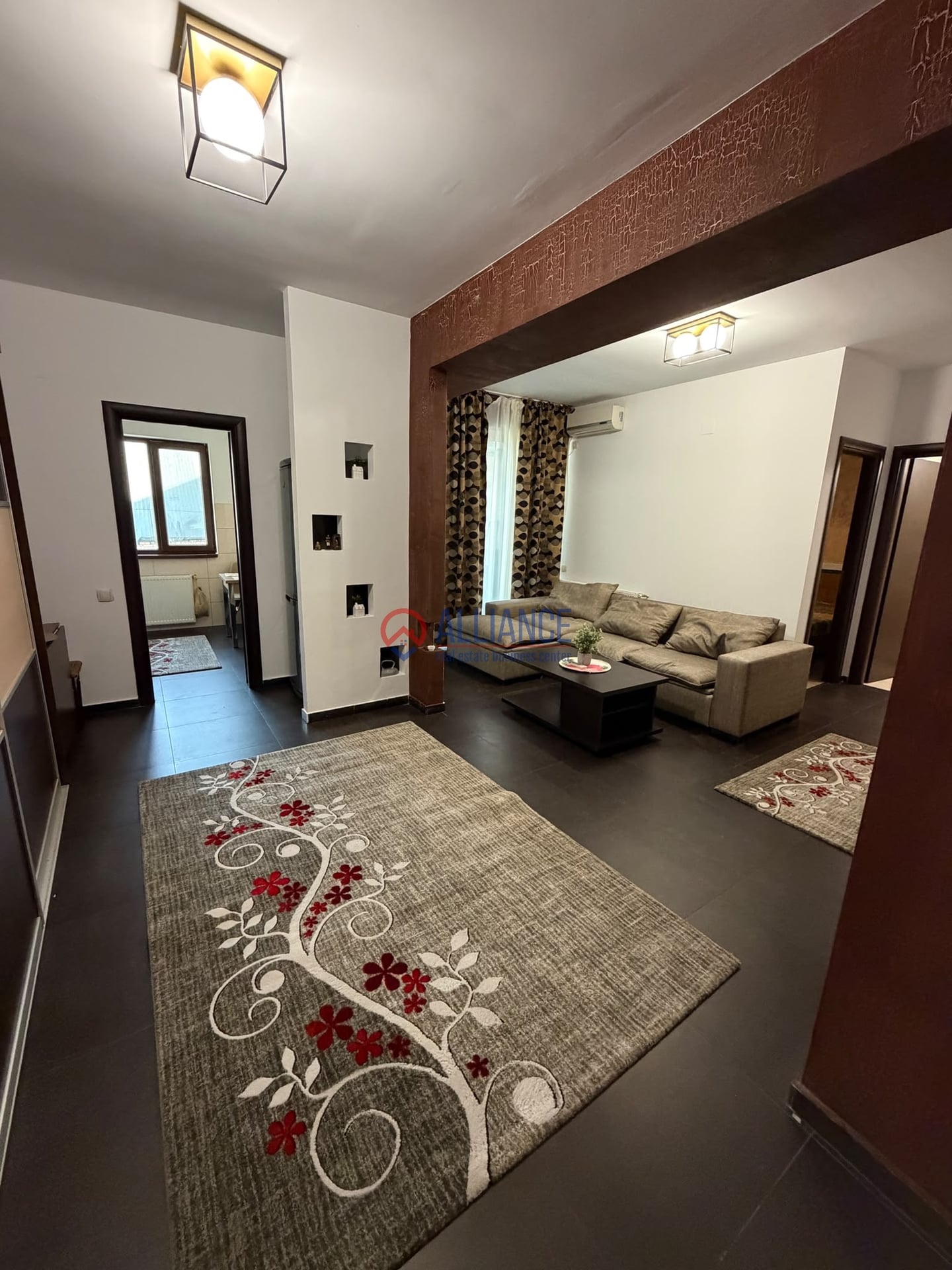 Inchiriez apartament cu 2 camere decomandat, 69 mp, Bratianu