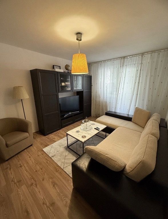 Apartament decomandat 2 camere Victoriei