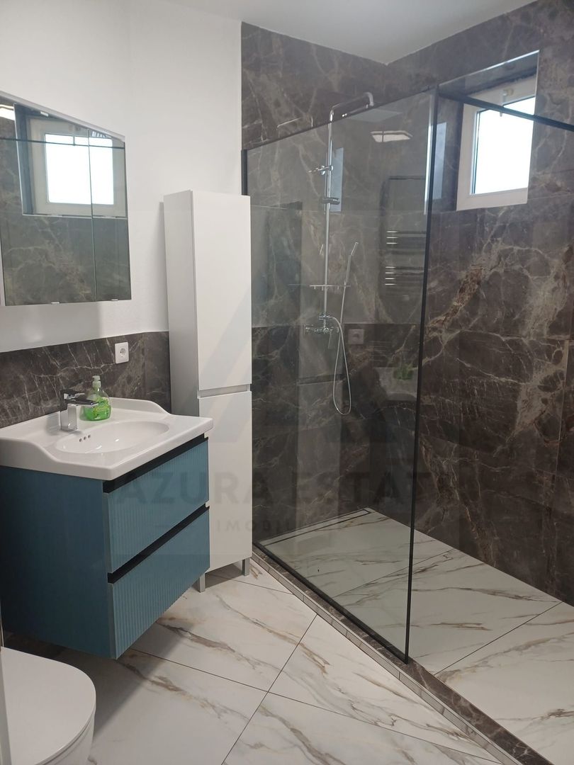 Apartament 2 camere 62 mp utili cu balcon si parcare in zona Turnisor