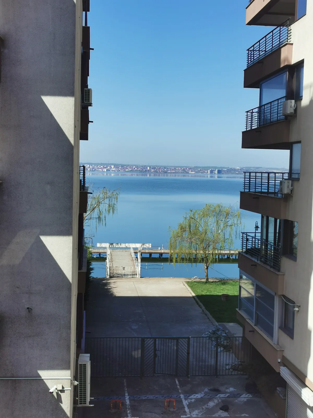 Oportunitate! De vânzare apartament 3 camere statiunea Mamaia, zona Butoaie