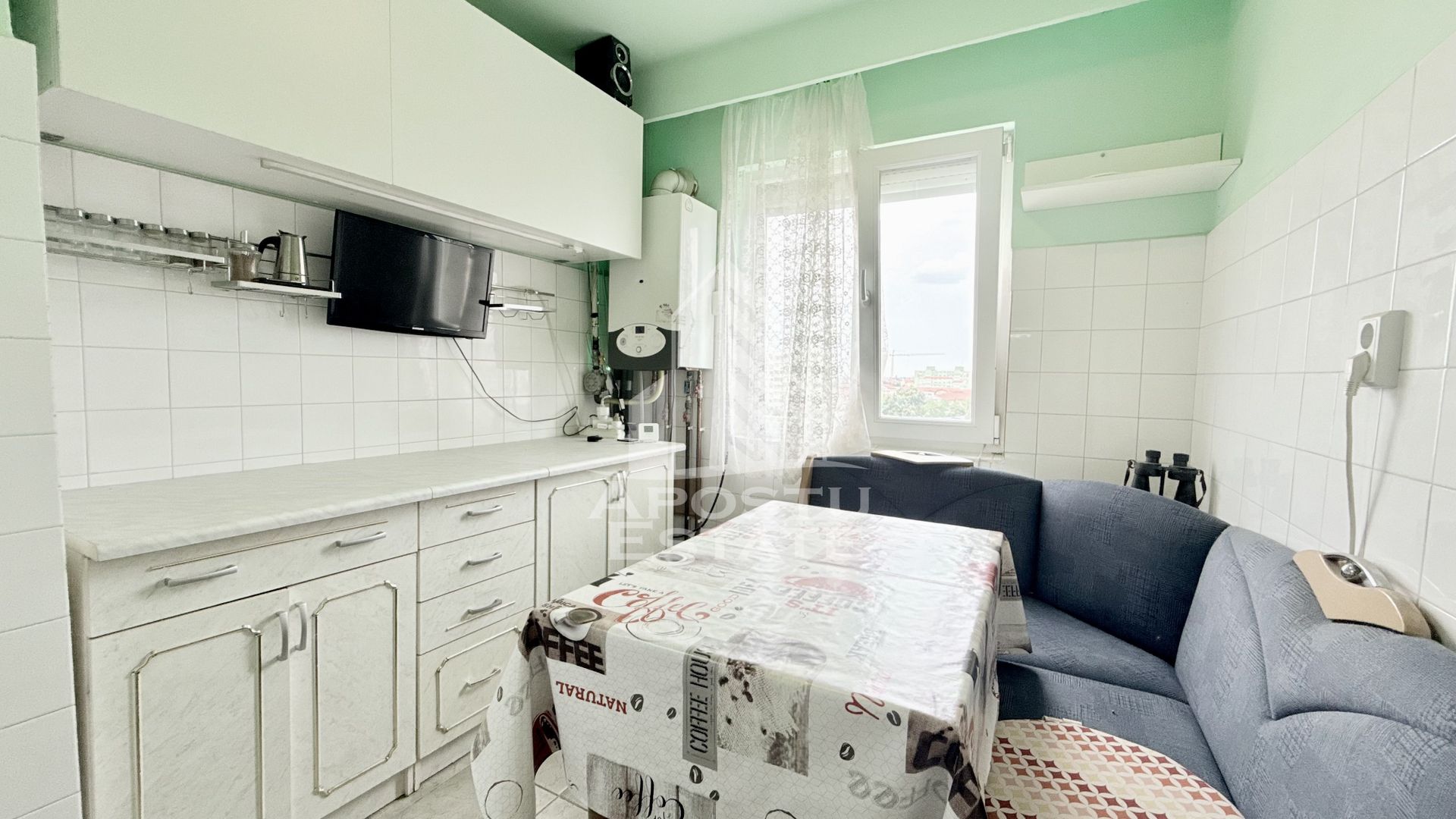Apatament cu 2 camere de vanzare, decomandat, zona Circumvalatiunii