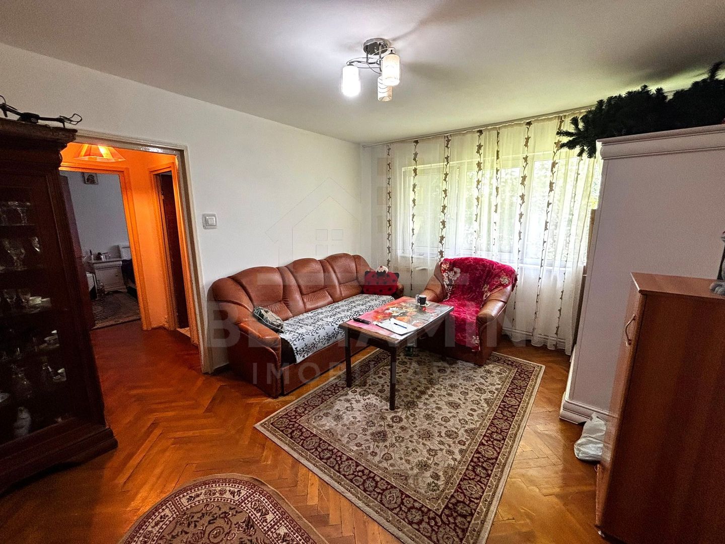 Apartament-2-Camere-Semidecomandate-47mp-Utili-Parcare-Centru-Civic
