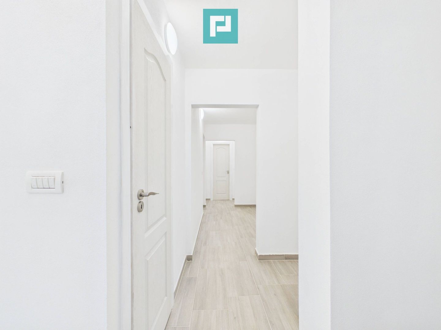 Apartament cu 3 camere de închiriat, Podgoria Arad