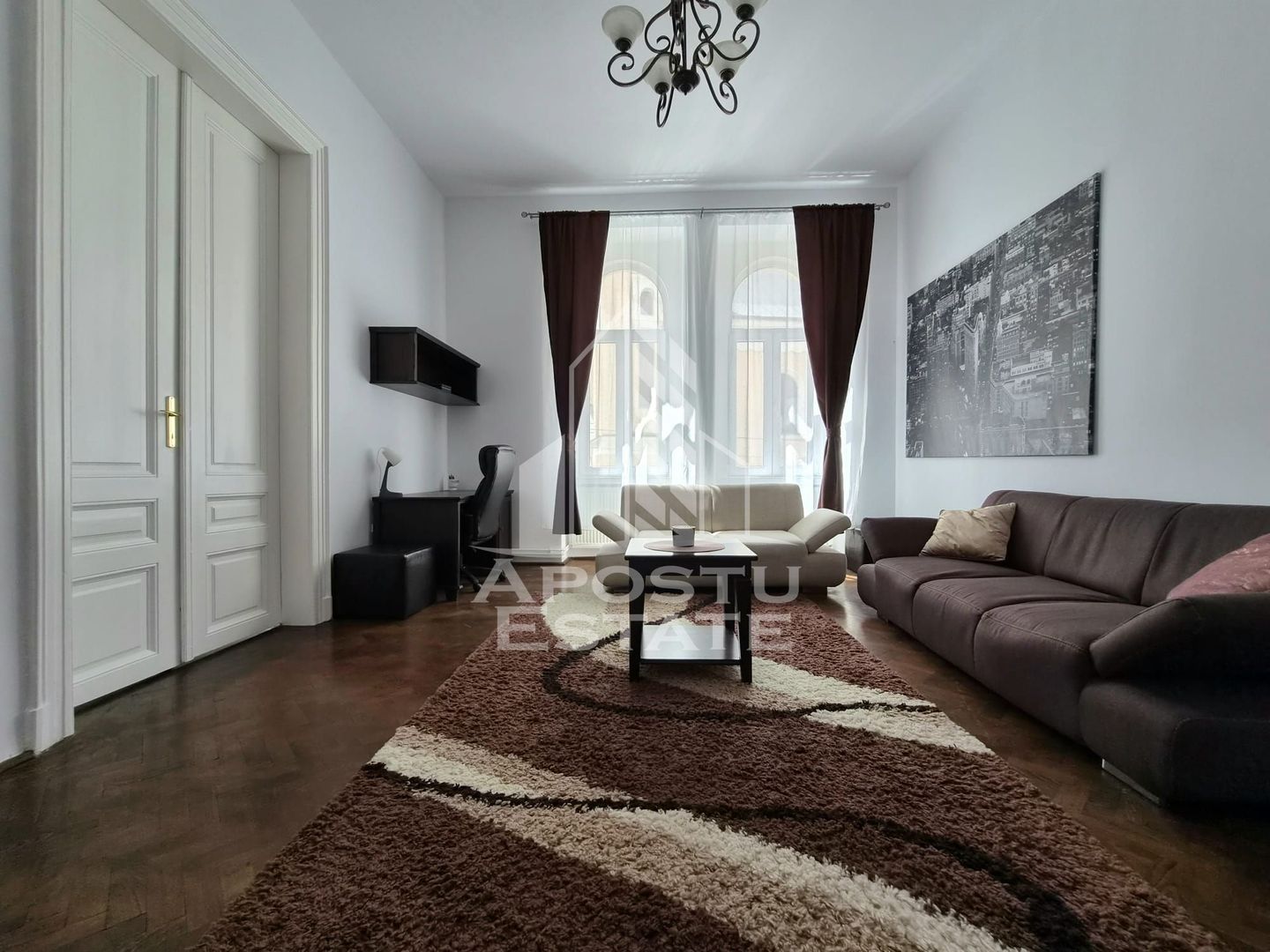 Apartament doua camere ,zona Central